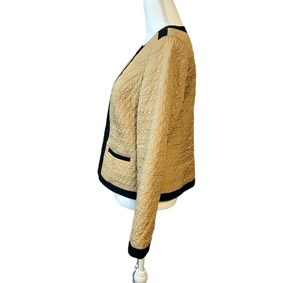 Chico's Quilted Beige Jacket with Black Trim with Zip Front and Round Neck. Sz 1 - Picture 7 of 12